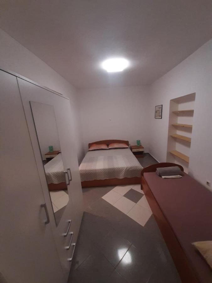Apartments Borna Drage Extérieur photo